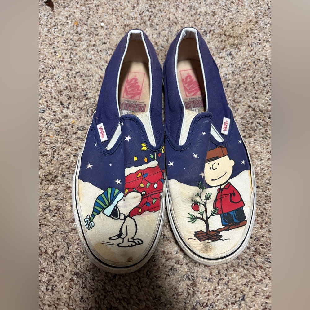 Vans Navy and Cream Peanuts Sneakers Christmas Charlie Brown snoopy 8 9.5